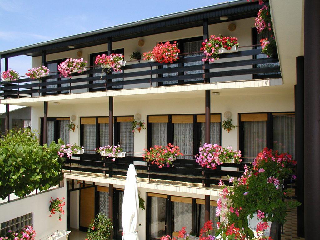 Rooms Vila Mautner Vodice Kültér fotó