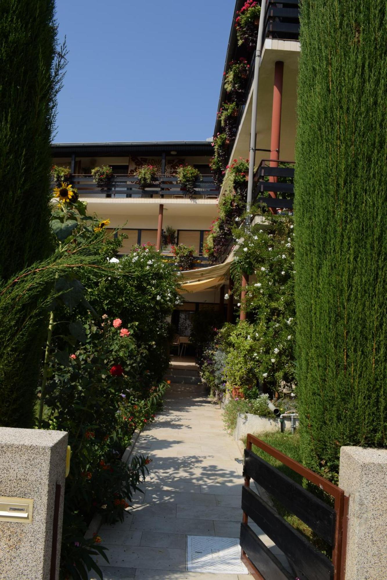 Rooms Vila Mautner Vodice Kültér fotó