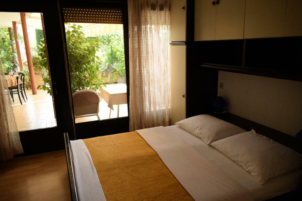 Rooms Vila Mautner Vodice Kültér fotó